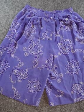 Diane Von Furstenberg Silk Shorts Purple Paisley Print Size S Designer